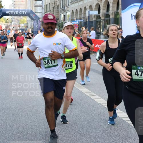 07.09.2025 - BARMER Alsterlauf Strokosch-Dieckow http://msf.ph/oto/8744750 07.09.2025 10:17:38 Ziel 2286, 2493, 2821, 2901, 3000, 3194, 3199, 3200, 3435, 3723, 3724, 3862, 3881, 4009, 4200, 4322, 4404, 4802, 4818, 5033, 5168, 5464, 5465, 5994, 8119, 8149, 8214, 8326 meine-sportfotos.de