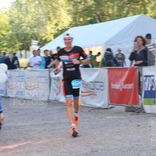 07.09.2025 - 19. Norderstedt Triathlon Luisa Fischer http://msf.ph/oto/8744755 07.09.2025 17:15:23 Ziel 1417 meine-sportfotos.de