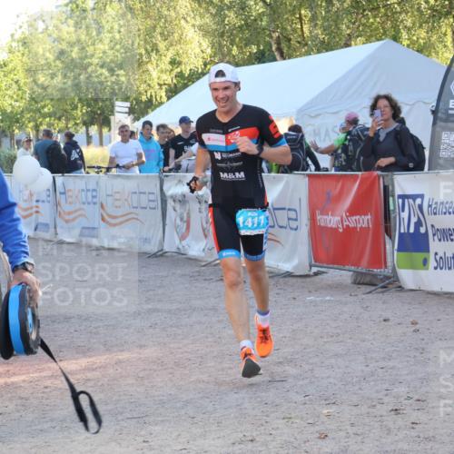 07.09.2025 - 19. Norderstedt Triathlon Luisa Fischer http://msf.ph/oto/8744772 07.09.2025 17:15:23 Ziel 1417 meine-sportfotos.de