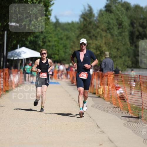07.09.2025 - 19. Norderstedt Triathlon Michael Strokosch http://msf.ph/oto/8744775 07.09.2025 12:34:39 Laufen 226, 803, 1233, 1364 meine-sportfotos.de
