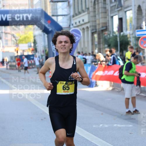 07.09.2025 - BARMER Alsterlauf Strokosch-Dieckow http://msf.ph/oto/8744789 07.09.2025 11:16:11 Ziel  meine-sportfotos.de