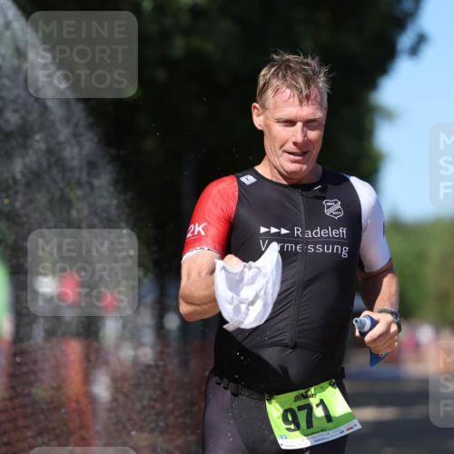 07.09.2025 - 19. Norderstedt Triathlon Michael Strokosch http://msf.ph/oto/8744791 07.09.2025 14:45:20 Laufen 971 meine-sportfotos.de