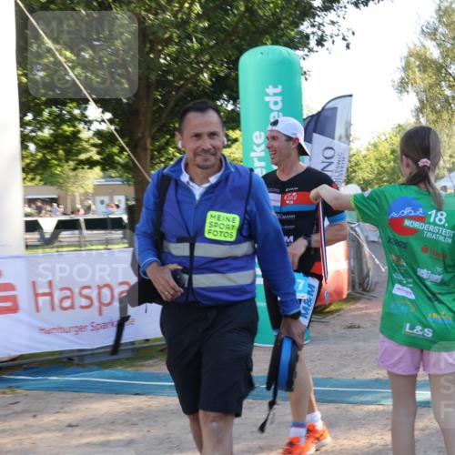 07.09.2025 - 19. Norderstedt Triathlon Luisa Fischer http://msf.ph/oto/8744805 07.09.2025 17:15:26 Ziel 1417 meine-sportfotos.de