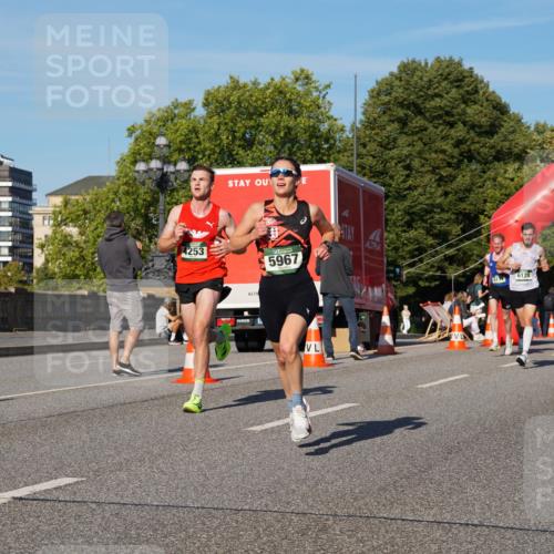 07.09.2025 - BARMER Alsterlauf Yannick Fuchs http://msf.ph/oto/8744851 07.09.2025 09:30:19 Laufen 4253, 5967, 6128 meine-sportfotos.de