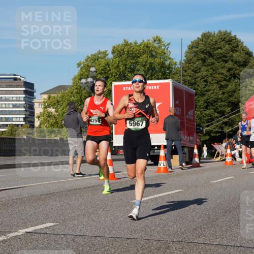 07.09.2025 - BARMER Alsterlauf Yannick Fuchs http://msf.ph/oto/8744858 07.09.2025 09:30:19 Laufen 4253, 5967, 517, 6128 meine-sportfotos.de