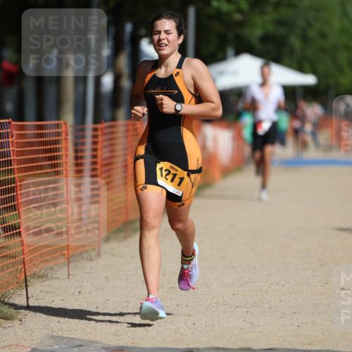 07.09.2025 - 19. Norderstedt Triathlon Michael Strokosch http://msf.ph/oto/8744876 07.09.2025 11:57:56 Laufen 300, 1179, 1211, 1219 meine-sportfotos.de