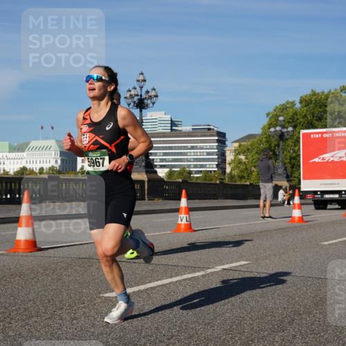 07.09.2025 - BARMER Alsterlauf Yannick Fuchs http://msf.ph/oto/8744903 07.09.2025 09:30:20 Laufen 5967, 6128 meine-sportfotos.de