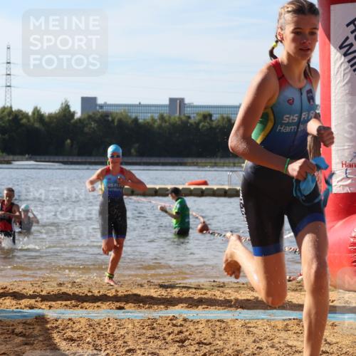 07.09.2025 - 19. Norderstedt Triathlon Luisa Fischer http://msf.ph/oto/8744948 07.09.2025 10:23:38 Schwimmen 57, 76, 107, 637, 651, 661, 678, 689 meine-sportfotos.de