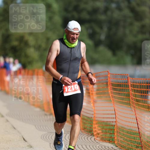 07.09.2025 - 19. Norderstedt Triathlon Michael Strokosch http://msf.ph/oto/8744962 07.09.2025 11:58:01 Laufen 276, 1211, 1219 meine-sportfotos.de
