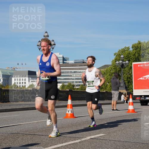 07.09.2025 - BARMER Alsterlauf Yannick Fuchs http://msf.ph/oto/8744969 07.09.2025 09:30:24 Laufen 3271, 8221, 1 meine-sportfotos.de