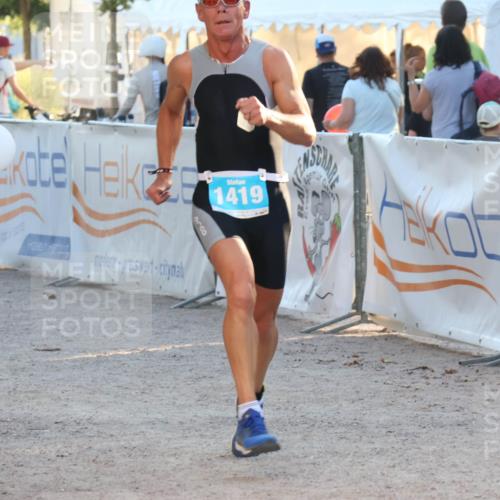 07.09.2025 - 19. Norderstedt Triathlon Luisa Fischer http://msf.ph/oto/8744970 07.09.2025 17:16:34 Ziel 1419 meine-sportfotos.de