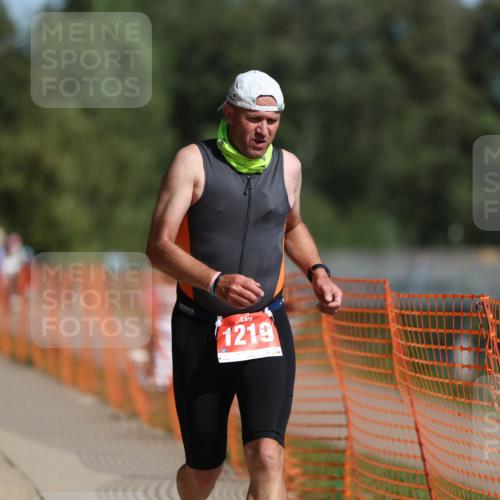 07.09.2025 - 19. Norderstedt Triathlon Michael Strokosch http://msf.ph/oto/8744989 07.09.2025 11:58:02 Laufen 276, 1219 meine-sportfotos.de