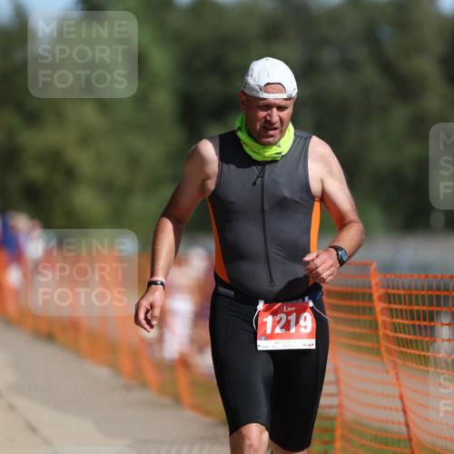 07.09.2025 - 19. Norderstedt Triathlon Michael Strokosch http://msf.ph/oto/8745005 07.09.2025 11:58:02 Laufen 276, 1219 meine-sportfotos.de