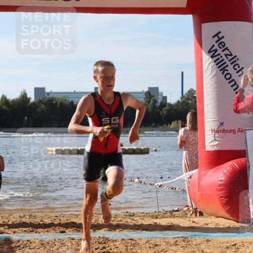 07.09.2025 - 19. Norderstedt Triathlon Luisa Fischer http://msf.ph/oto/8745021 07.09.2025 10:23:43 Schwimmen 57, 76, 107, 637, 643, 661, 678 meine-sportfotos.de