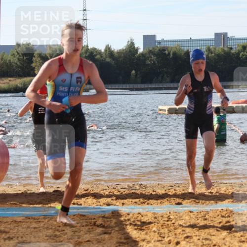 07.09.2025 - 19. Norderstedt Triathlon Luisa Fischer http://msf.ph/oto/8745094 07.09.2025 10:23:51 Schwimmen 57, 70, 89, 107, 114, 643, 661 meine-sportfotos.de