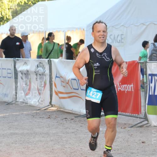 07.09.2025 - 19. Norderstedt Triathlon Luisa Fischer http://msf.ph/oto/8745099 07.09.2025 17:16:56 Ziel 396, 1427 meine-sportfotos.de