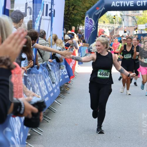 07.09.2025 - BARMER Alsterlauf Strokosch-Dieckow http://msf.ph/oto/8745101 07.09.2025 10:17:28 Ziel 2286, 2466, 2821, 2901, 3194, 3435, 3723, 3731, 3862, 3881, 4019, 4025, 4130, 4200, 4270, 5033, 5168, 5305, 5464, 5465, 5946 meine-sportfotos.de