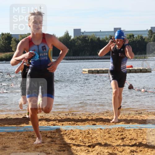 07.09.2025 - 19. Norderstedt Triathlon Luisa Fischer http://msf.ph/oto/8745102 07.09.2025 10:23:52 Schwimmen 70, 89, 107, 114, 643, 661 meine-sportfotos.de