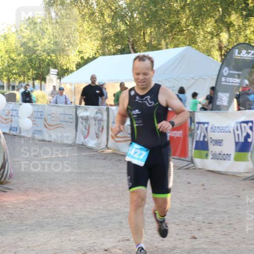 07.09.2025 - 19. Norderstedt Triathlon Luisa Fischer http://msf.ph/oto/8745128 07.09.2025 17:16:58 Ziel 1427 meine-sportfotos.de