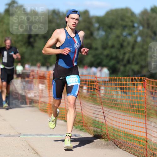 07.09.2025 - 19. Norderstedt Triathlon Michael Strokosch http://msf.ph/oto/8745130 07.09.2025 14:46:12 Laufen 392, 989, 991 meine-sportfotos.de