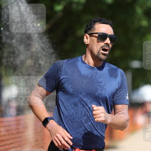 07.09.2025 - 19. Norderstedt Triathlon Michael Strokosch http://msf.ph/oto/8745131 07.09.2025 12:35:13 Laufen 251, 838 meine-sportfotos.de