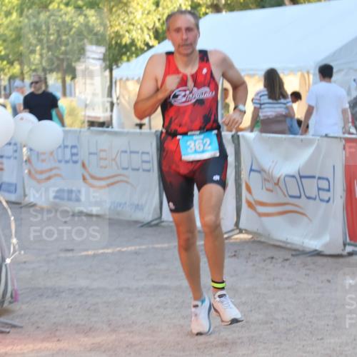 07.09.2025 - 19. Norderstedt Triathlon Luisa Fischer http://msf.ph/oto/8745145 07.09.2025 17:17:06 Ziel 362 meine-sportfotos.de