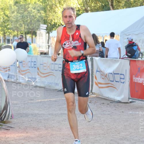 07.09.2025 - 19. Norderstedt Triathlon Luisa Fischer http://msf.ph/oto/8745155 07.09.2025 17:17:06 Ziel 362 meine-sportfotos.de