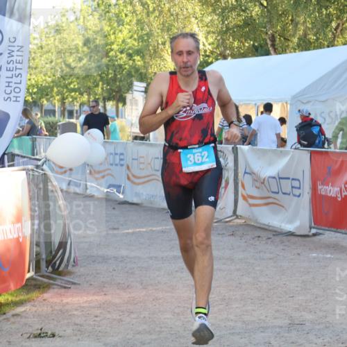 07.09.2025 - 19. Norderstedt Triathlon Luisa Fischer http://msf.ph/oto/8745158 07.09.2025 17:17:06 Ziel 362 meine-sportfotos.de