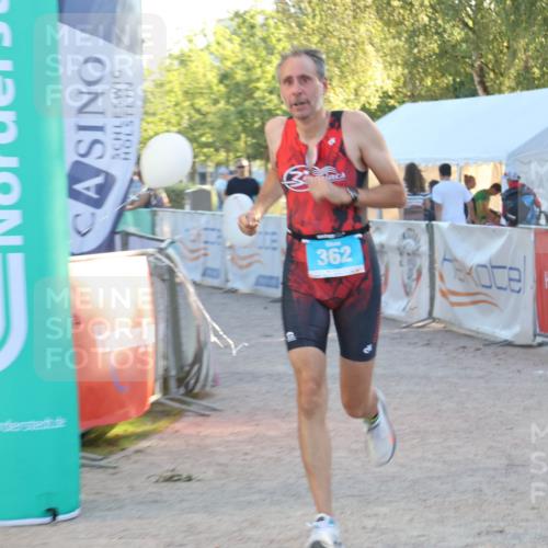 07.09.2025 - 19. Norderstedt Triathlon Luisa Fischer http://msf.ph/oto/8745168 07.09.2025 17:17:07 Ziel 362 meine-sportfotos.de