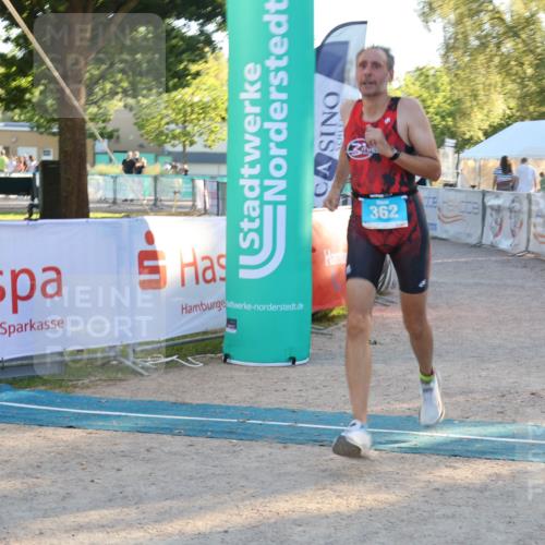 07.09.2025 - 19. Norderstedt Triathlon Luisa Fischer http://msf.ph/oto/8745175 07.09.2025 17:17:08 Ziel 362 meine-sportfotos.de