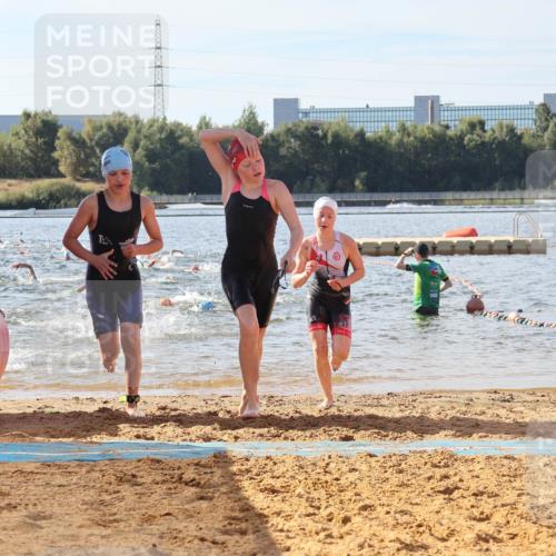 07.09.2025 - 19. Norderstedt Triathlon Luisa Fischer http://msf.ph/oto/8745190 07.09.2025 10:24:03 Schwimmen 70, 71, 75, 89, 113, 114, 635, 636 meine-sportfotos.de