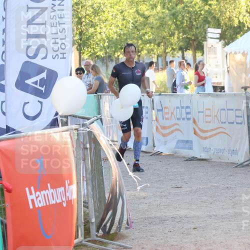 07.09.2025 - 19. Norderstedt Triathlon Luisa Fischer http://msf.ph/oto/8745193 07.09.2025 17:18:49 Ziel  meine-sportfotos.de