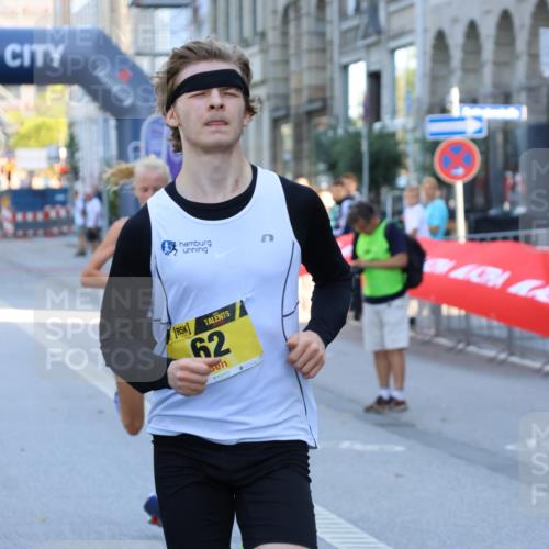 07.09.2025 - BARMER Alsterlauf Strokosch-Dieckow http://msf.ph/oto/8745197 07.09.2025 11:15:56 Ziel  meine-sportfotos.de