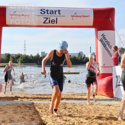 07.09.2025 - 19. Norderstedt Triathlon Luisa Fischer http://msf.ph/oto/8745220 07.09.2025 10:24:05 Schwimmen 71, 75, 89, 113, 635, 636 meine-sportfotos.de
