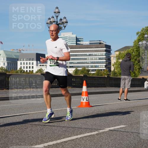 07.09.2025 - BARMER Alsterlauf Yannick Fuchs http://msf.ph/oto/8745228 07.09.2025 09:30:46 Laufen 2704, 591, 27, 4855 meine-sportfotos.de