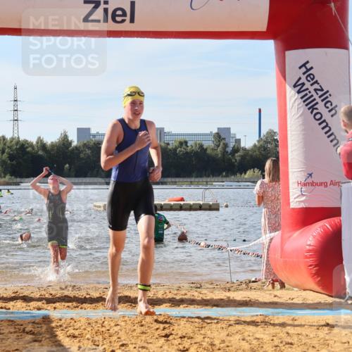 07.09.2025 - 19. Norderstedt Triathlon Luisa Fischer http://msf.ph/oto/8745238 07.09.2025 10:24:07 Schwimmen 71, 75, 105, 113, 635, 636, 660 meine-sportfotos.de
