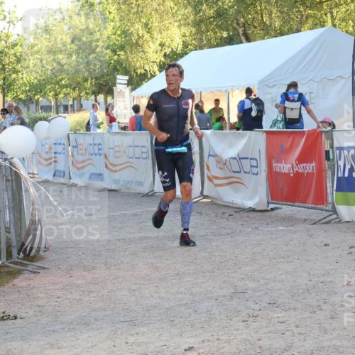 07.09.2025 - 19. Norderstedt Triathlon Luisa Fischer http://msf.ph/oto/8745248 07.09.2025 17:18:52 Ziel 1460 meine-sportfotos.de