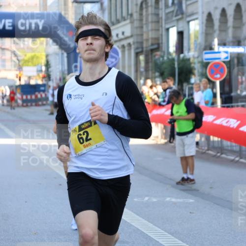 07.09.2025 - BARMER Alsterlauf Strokosch-Dieckow http://msf.ph/oto/8745257 07.09.2025 11:15:56 Ziel  meine-sportfotos.de