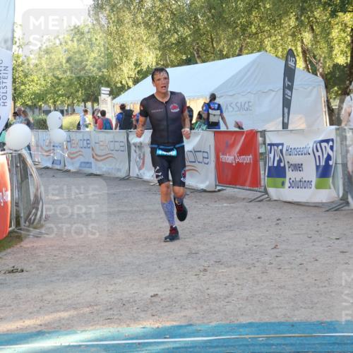 07.09.2025 - 19. Norderstedt Triathlon Luisa Fischer http://msf.ph/oto/8745272 07.09.2025 17:18:53 Ziel 1460 meine-sportfotos.de