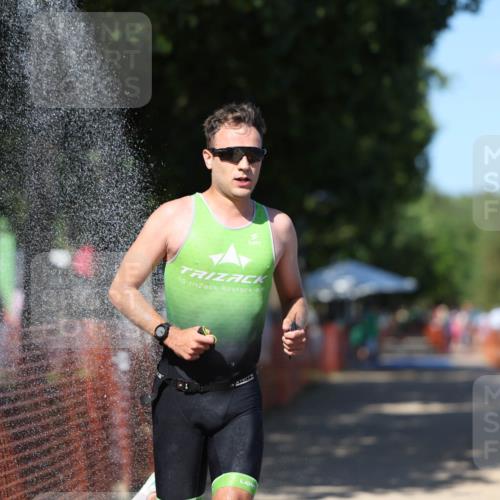07.09.2025 - 19. Norderstedt Triathlon Michael Strokosch http://msf.ph/oto/8745280 07.09.2025 14:46:27 Laufen 992, 1007 meine-sportfotos.de