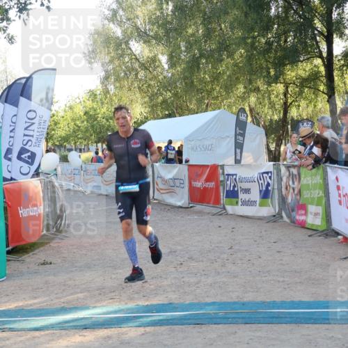 07.09.2025 - 19. Norderstedt Triathlon Luisa Fischer http://msf.ph/oto/8745299 07.09.2025 17:18:55 Ziel 1460 meine-sportfotos.de