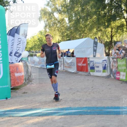 07.09.2025 - 19. Norderstedt Triathlon Luisa Fischer http://msf.ph/oto/8745311 07.09.2025 17:18:55 Ziel 1460 meine-sportfotos.de