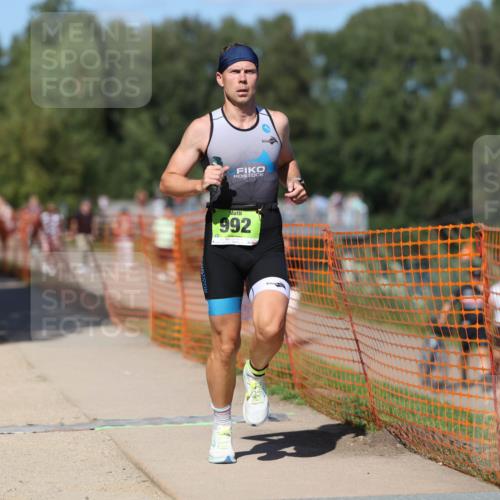 07.09.2025 - 19. Norderstedt Triathlon Michael Strokosch http://msf.ph/oto/8745338 07.09.2025 14:46:30 Laufen 992, 1007 meine-sportfotos.de