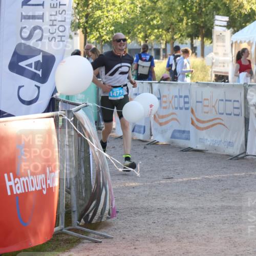 07.09.2025 - 19. Norderstedt Triathlon Luisa Fischer http://msf.ph/oto/8745343 07.09.2025 17:19:04 Ziel 1473 meine-sportfotos.de