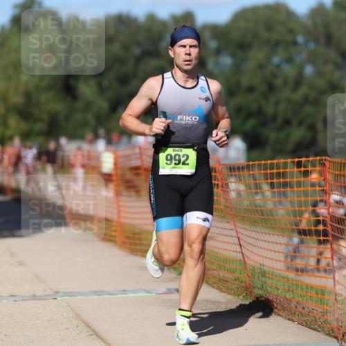 07.09.2025 - 19. Norderstedt Triathlon Michael Strokosch http://msf.ph/oto/8745344 07.09.2025 14:46:31 Laufen 992, 1007 meine-sportfotos.de