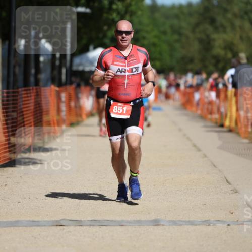 07.09.2025 - 19. Norderstedt Triathlon Michael Strokosch http://msf.ph/oto/8745355 07.09.2025 12:35:33 Laufen 151, 851 meine-sportfotos.de