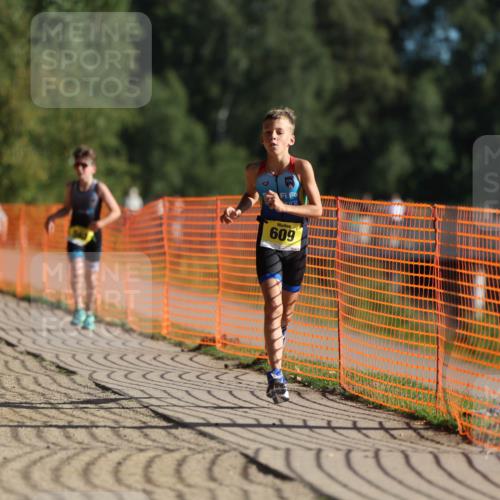 07.09.2025 - 19. Norderstedt Triathlon Michael Strokosch http://msf.ph/oto/8745366 07.09.2025 09:43:27 Laufen 562, 570, 609 meine-sportfotos.de