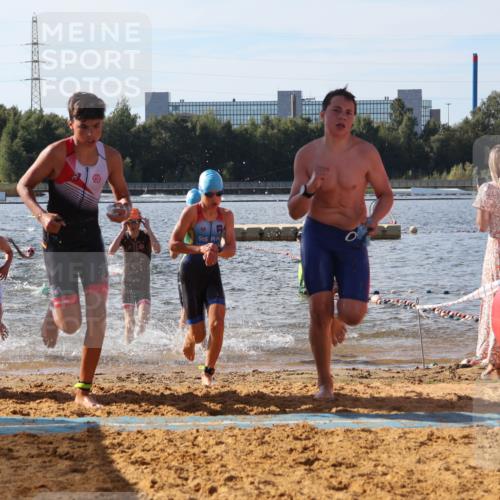 07.09.2025 - 19. Norderstedt Triathlon Luisa Fischer http://msf.ph/oto/8745371 07.09.2025 10:24:16 Schwimmen 60, 75, 79, 102, 105, 115, 134, 635, 636, 660, 665 meine-sportfotos.de
