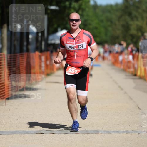 07.09.2025 - 19. Norderstedt Triathlon Michael Strokosch http://msf.ph/oto/8745376 07.09.2025 12:35:34 Laufen 140, 151, 851, 1220 meine-sportfotos.de