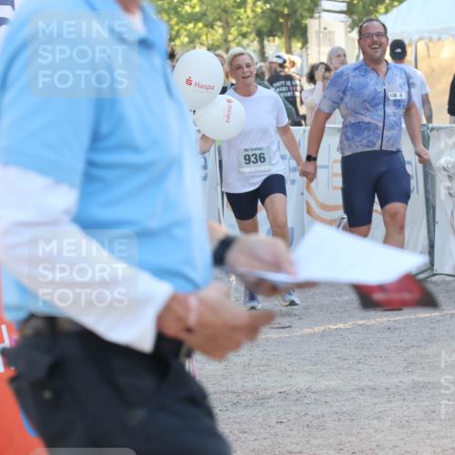 07.09.2025 - 19. Norderstedt Triathlon Luisa Fischer http://msf.ph/oto/8745377 07.09.2025 17:19:19 Ziel 936 meine-sportfotos.de
